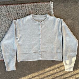 GRAY VINTAGE CARDIGAN